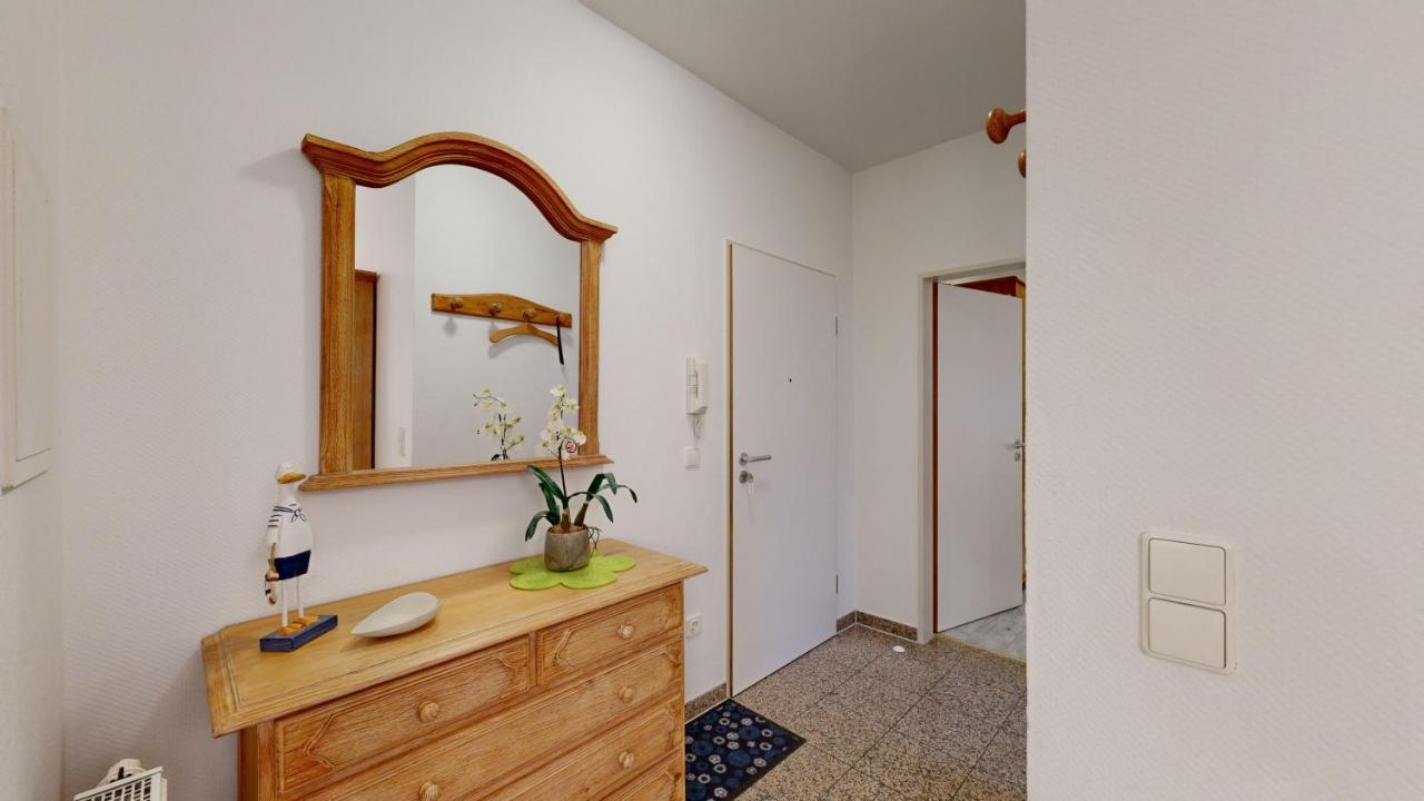 Strandnahe Mit Schwimmbad Im Haus, A Cappella 07, Binz