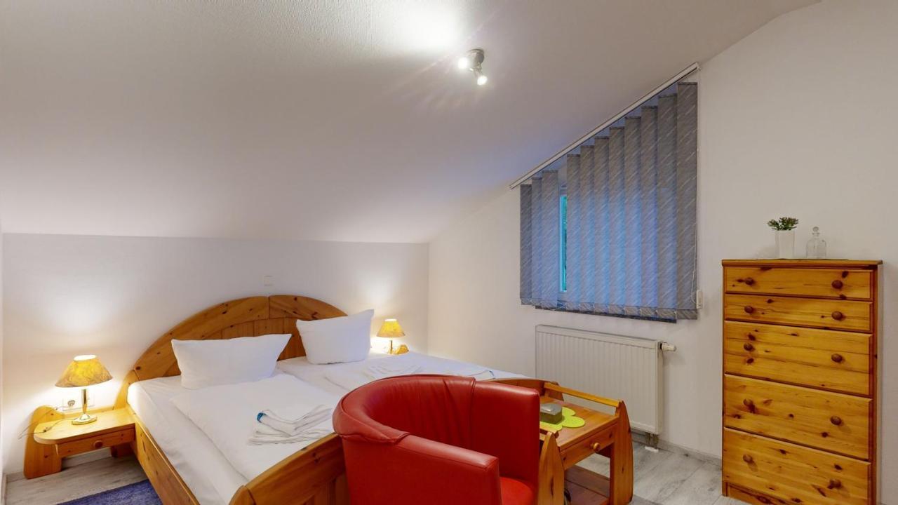 Strandnahe Mit Schwimmbad Im Haus, A Cappella 07, Ostseebad Binz